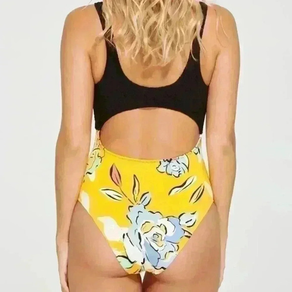 NWT Everyday Sunday Cut out Black/Yellow Floral One piece - Plus Size 3X - Picture 6 of 14